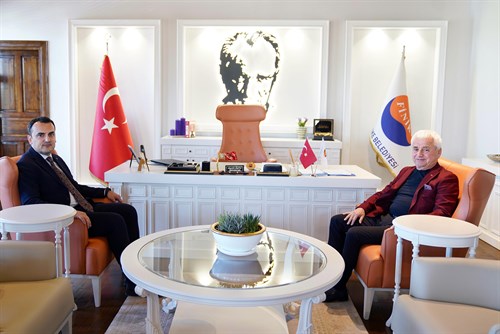 Kaymakamımız Musa Kazım ÇELİK, Finike Belediye Başkanı Mustafa GEYİKÇİ’yi Ziyaret Etti